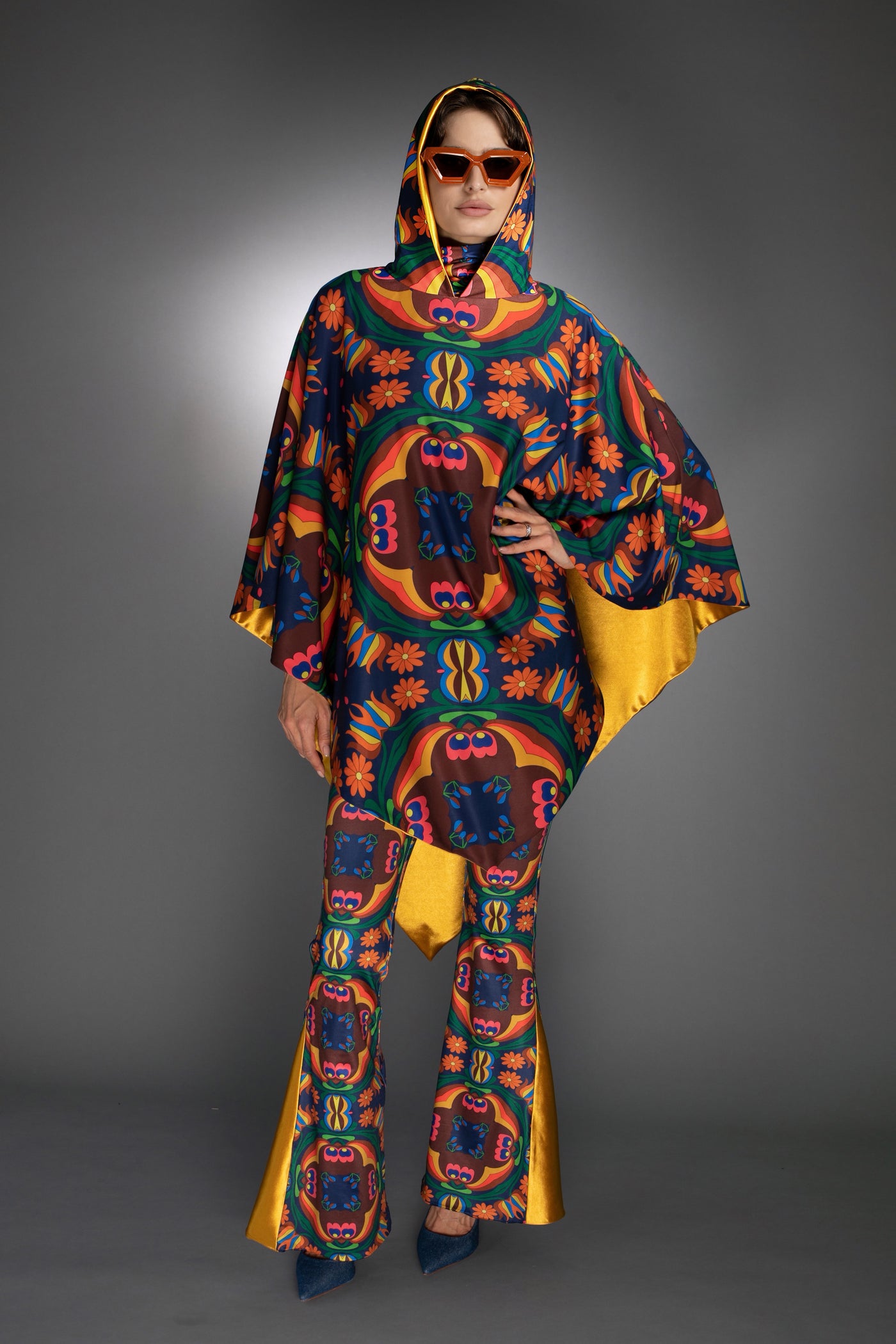 ED-043WA-RETRO FLOWER BROWN-ORANGE-BLUE  FLARE PANTS / GOLD ACCENT