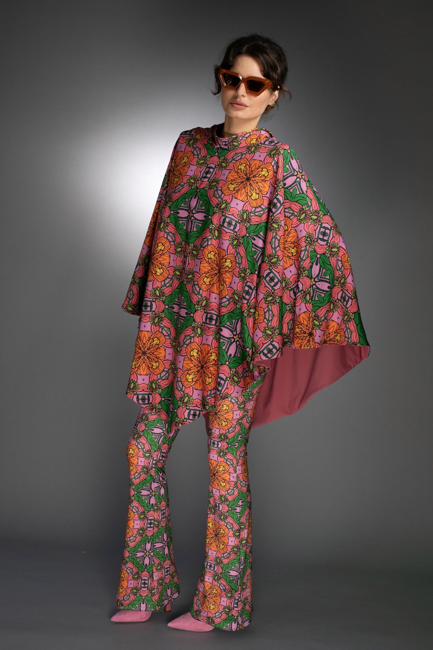 ED-036TZ- REVERSIBLE CAPE- FLOWER MULTICOLOR