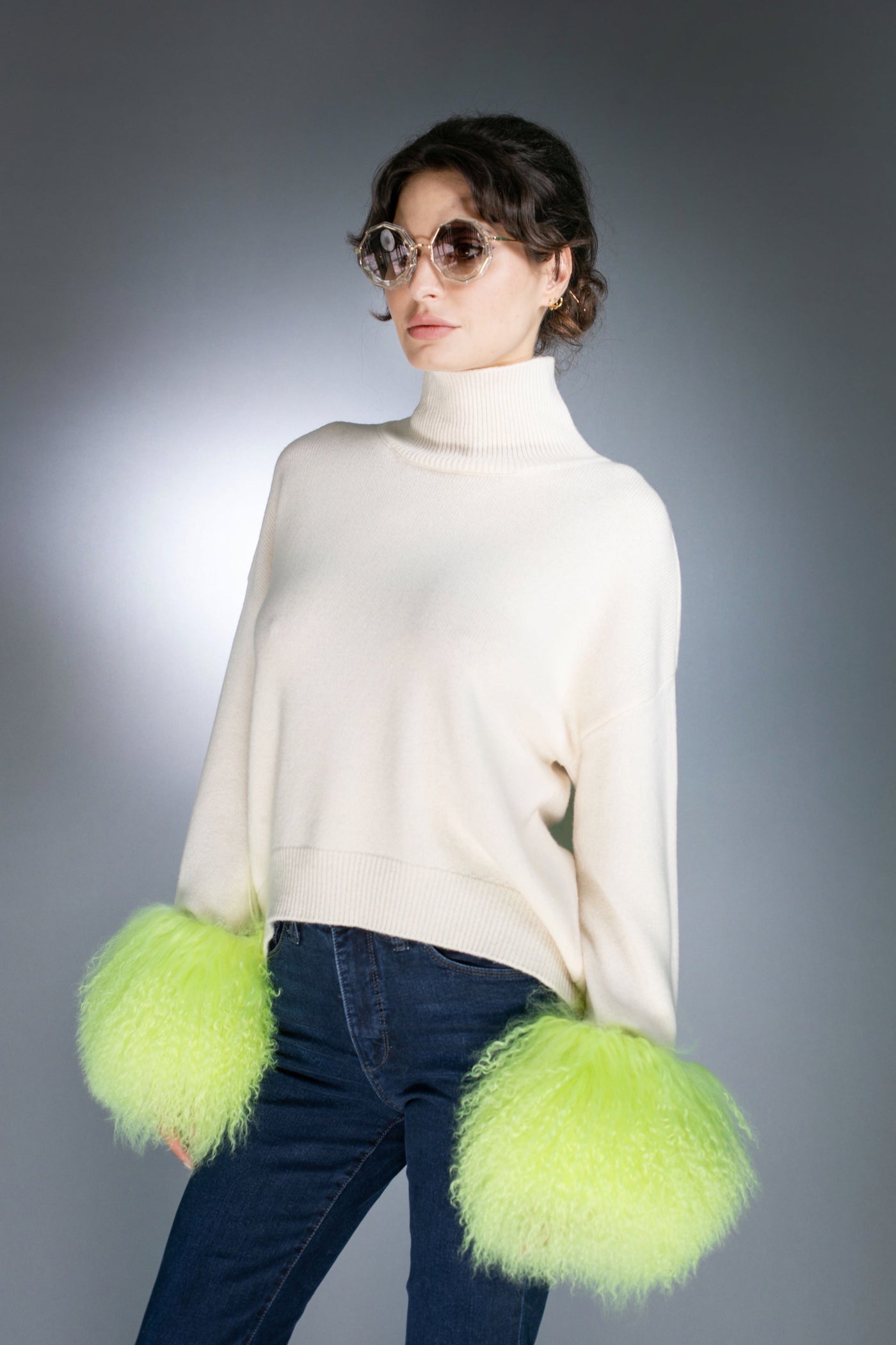 N-032B - Cashmere Sweater with Mongolian fur cuff