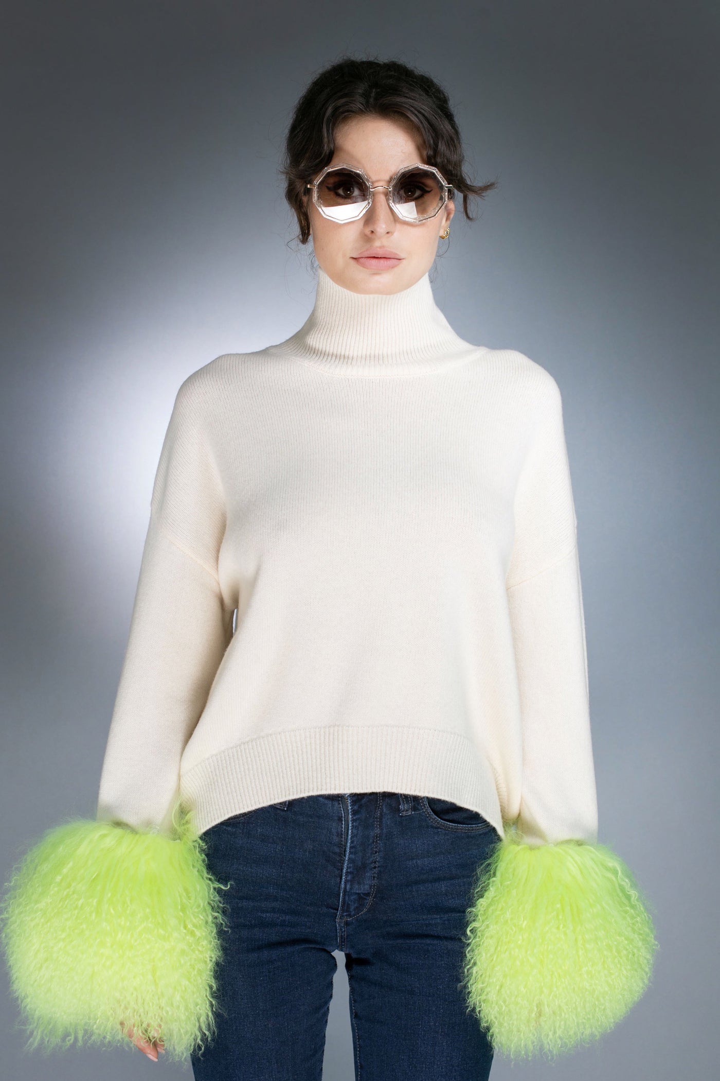 N-032B - Cashmere Sweater with Mongolian wool cuff
