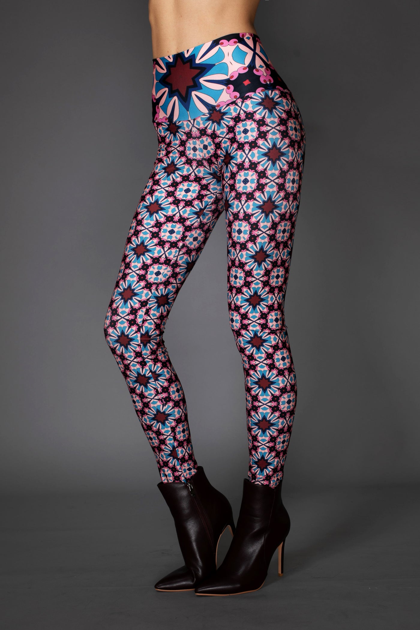 Abstract Stars Multi-Color Pattern Leggings