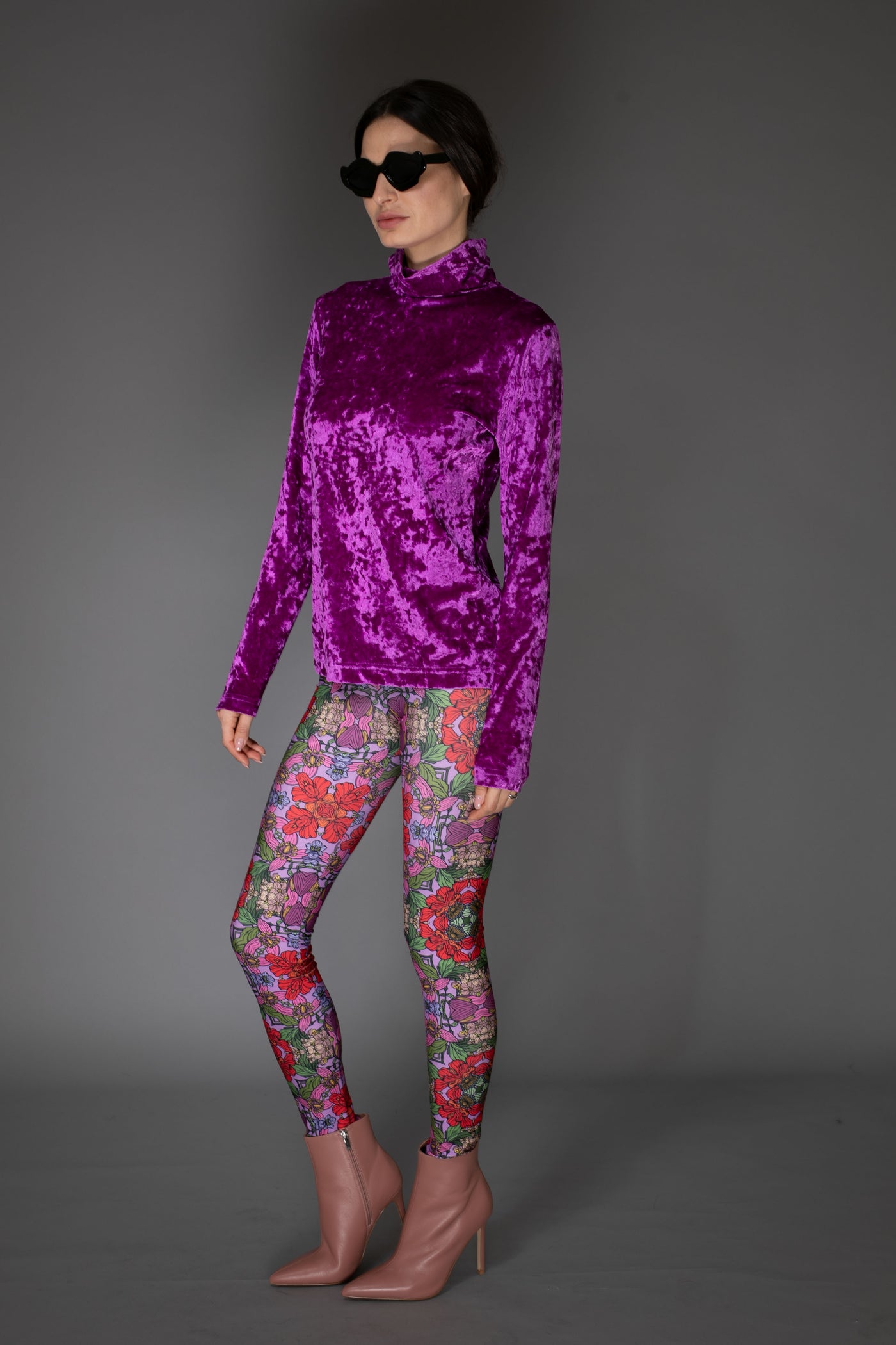 Fuchsia Long-Sleeve Velvet Turtleneck
