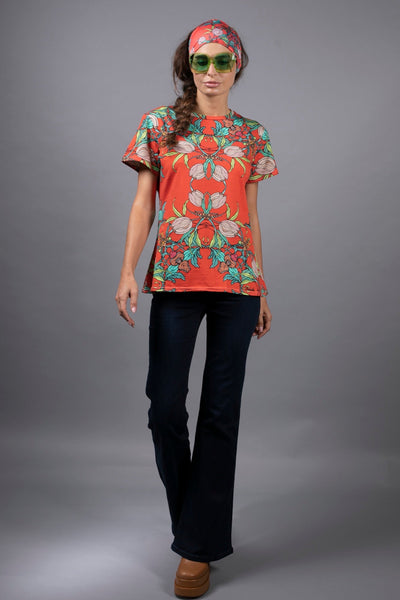 CROCUS RED AGUA Floral Red T-shirt