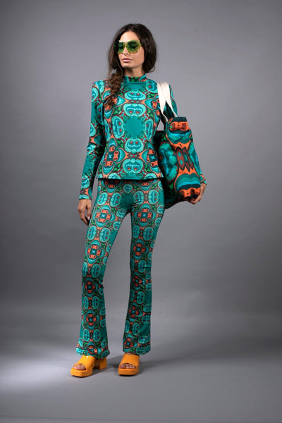 PSYCHEDELIC TEAL ORANGE TURTLENECK
